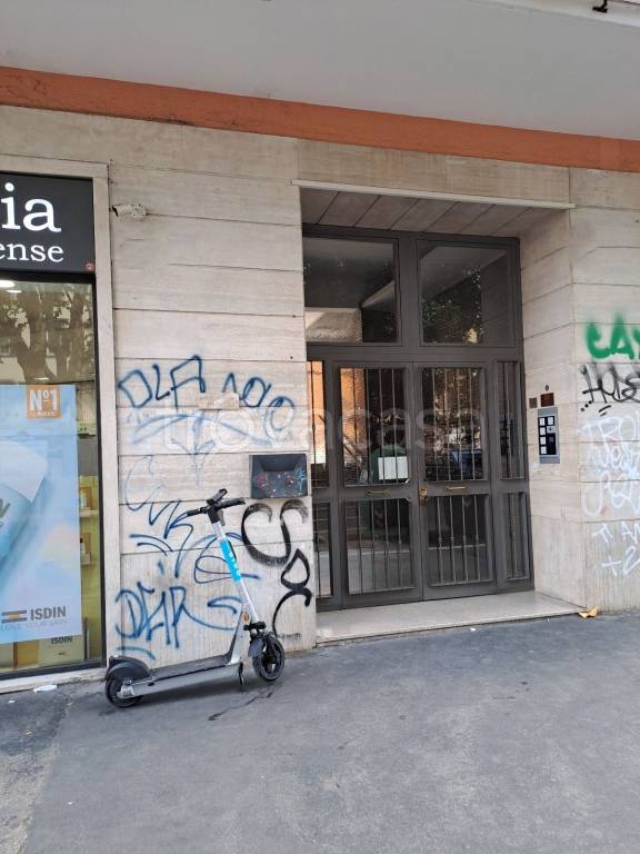appartamento in vendita a Roma in zona Ostiense