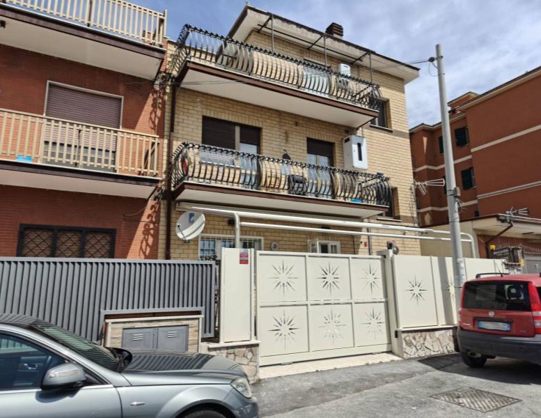 appartamento in vendita a Roma in zona Dragona/Bagnoletto