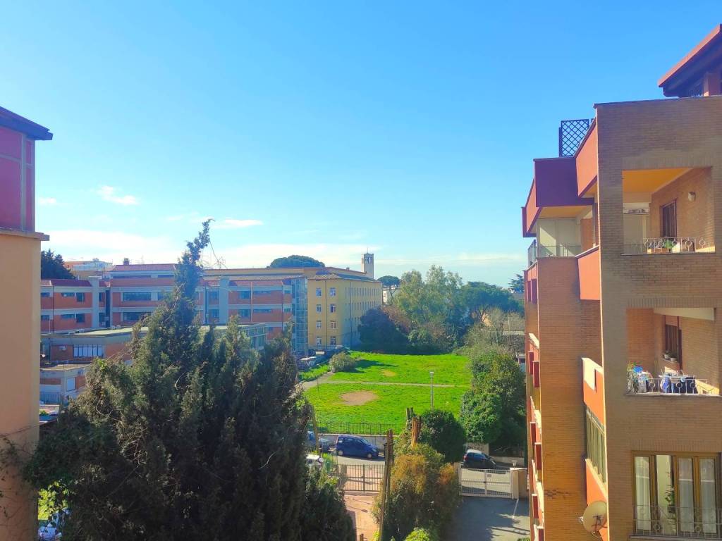 appartamento in vendita a Roma in zona Torrevecchia