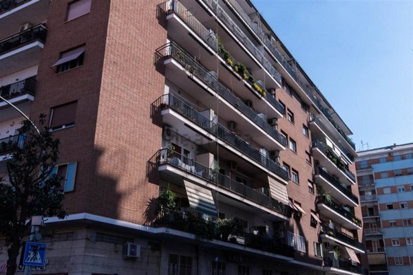 appartamento in vendita a Roma in zona Prenestino-Labicano