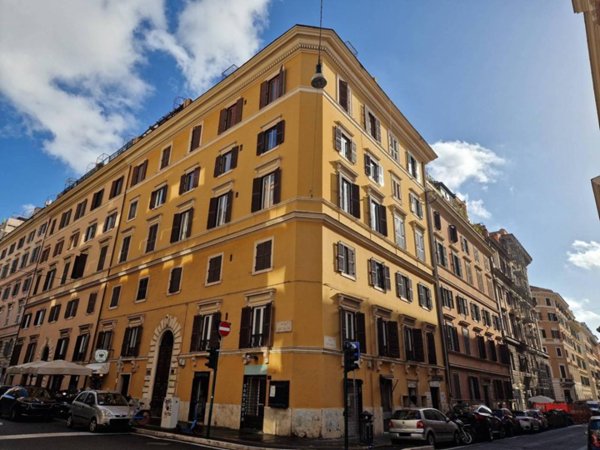 appartamento in vendita a Roma in zona Ludovisi/Sallustiano