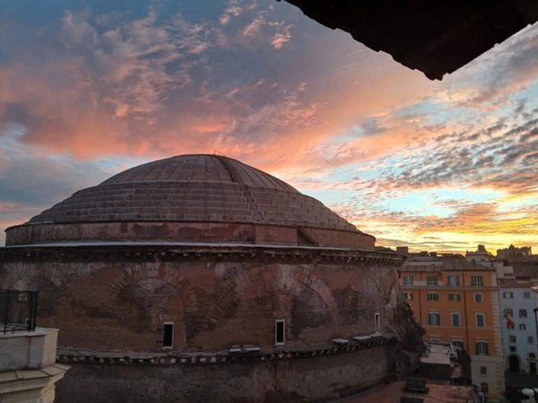 appartamento in vendita a Roma in zona Parione/Sant'Eustachio