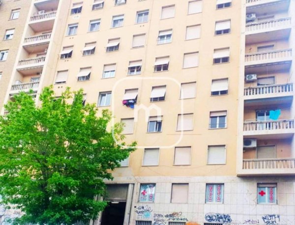 appartamento in vendita a Roma in zona Tuscolano