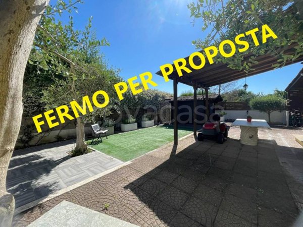 casa indipendente in vendita a Roma in zona Casal Monastero