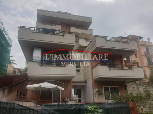 casa indipendente in vendita a Roma in zona Ottavia