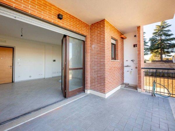 appartamento in vendita a Roma in zona Castelverde