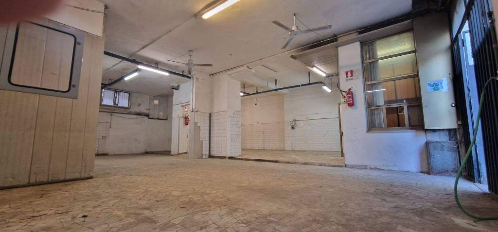 negozio in vendita a Roma in zona Collatino