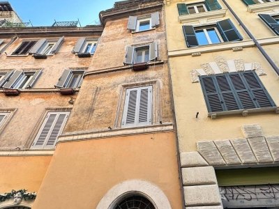 negozio in vendita a Roma in zona Trastevere