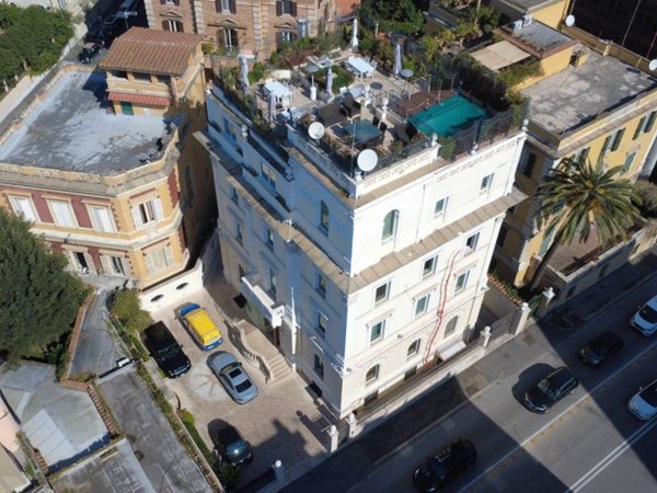 intera palazzina in vendita a Roma