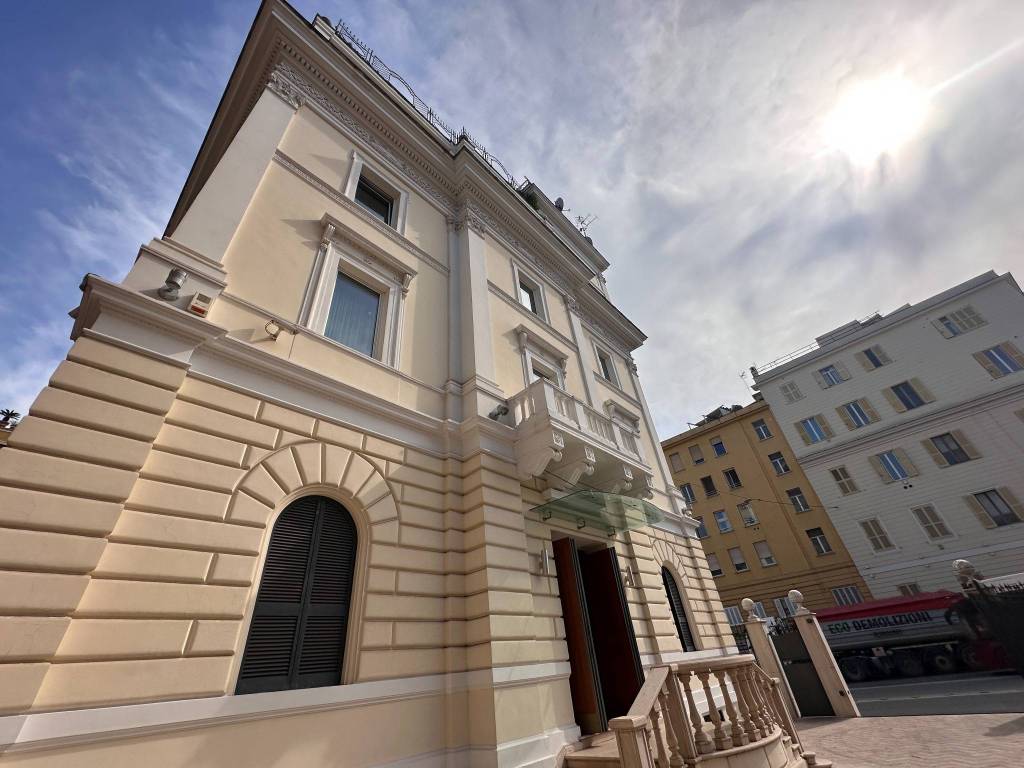 intera palazzina in vendita a Roma