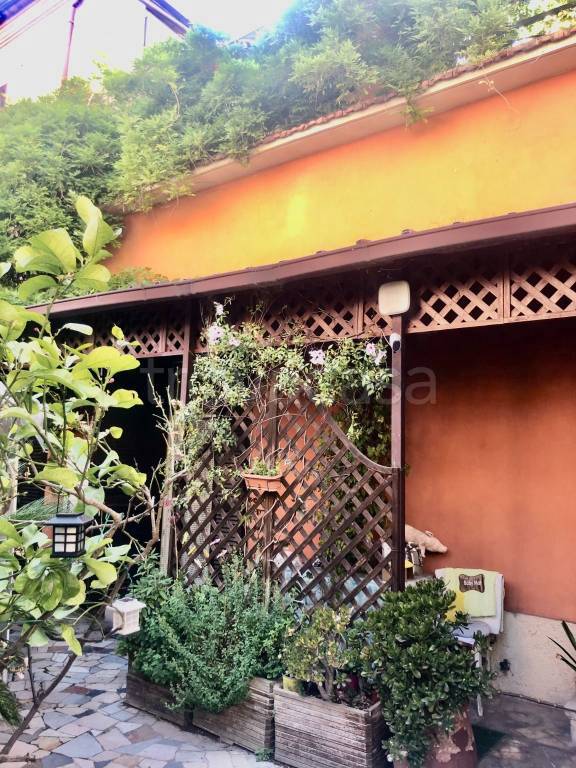 casa indipendente in vendita a Roma in zona La Pisana