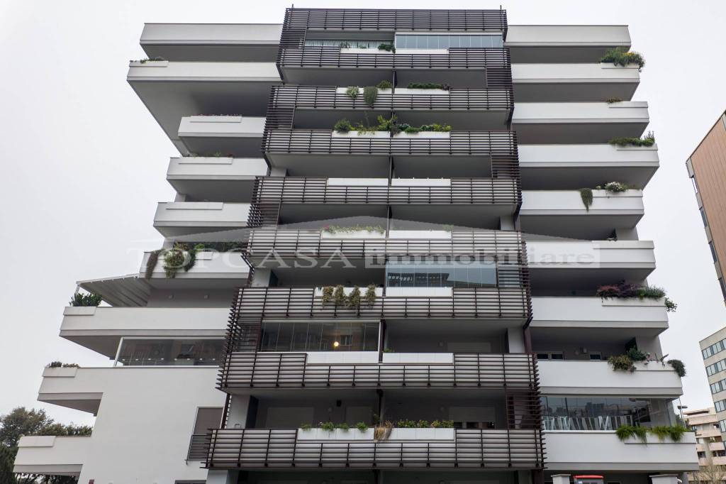 appartamento in vendita a Roma in zona Appio Latino
