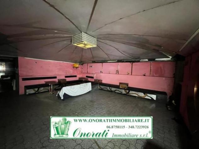 locale di sgombero in vendita a Roma in zona Castro Pretorio