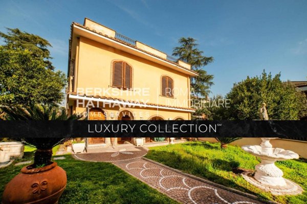 casa indipendente in vendita a Roma in zona Appio Pignatelli