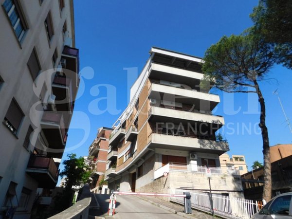 appartamento in vendita a Roma in zona Aurelio