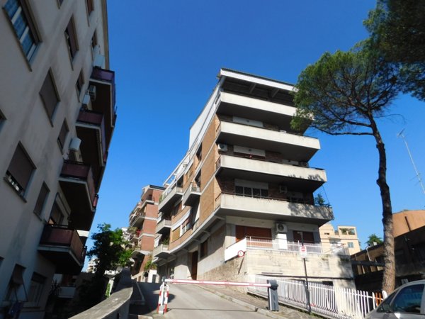 appartamento in vendita a Roma in zona Aurelio