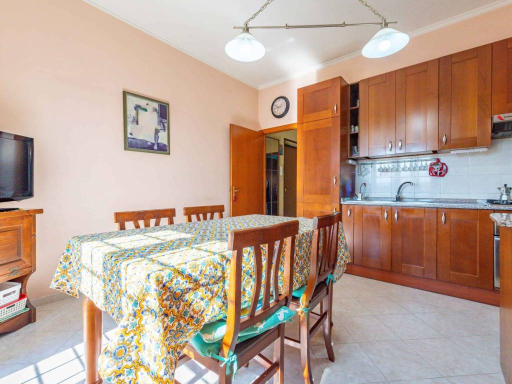 appartamento in vendita a Roma in zona Romanina
