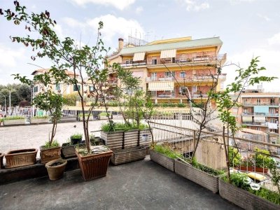 appartamento in vendita a Roma in zona Monte Sacro/Talenti