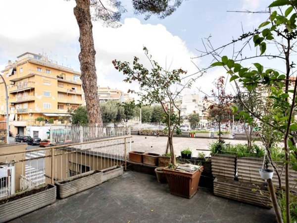 appartamento in vendita a Roma in zona Monte Sacro/Talenti