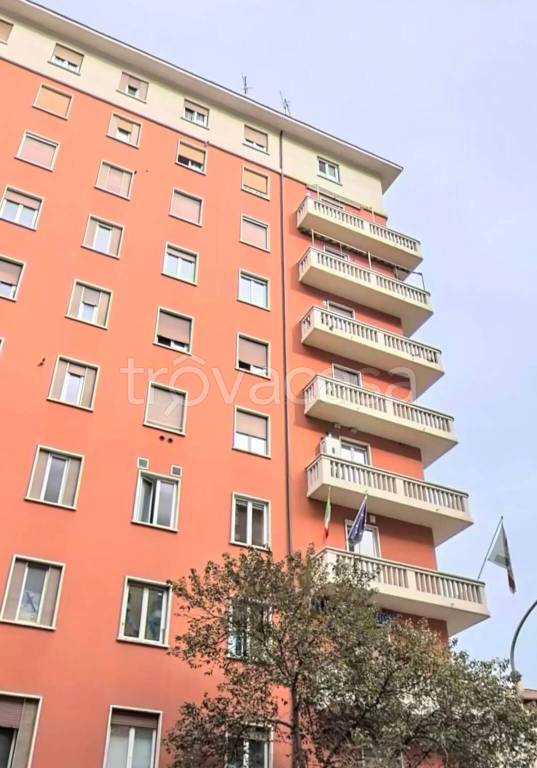appartamento in vendita a Roma in zona Appio Latino