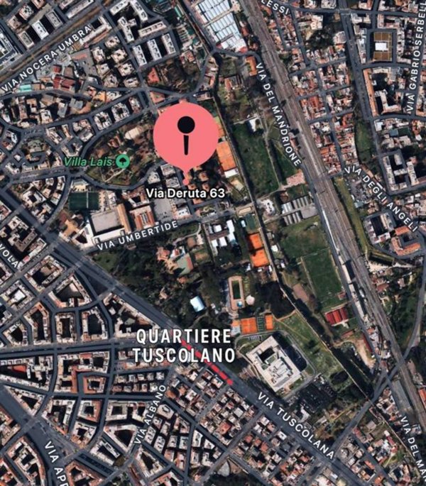 appartamento in vendita a Roma in zona Tuscolano