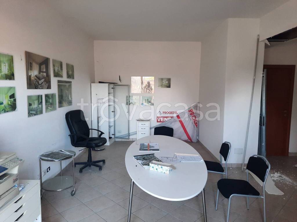 appartamento in vendita a Roma in zona Ponte di Nona