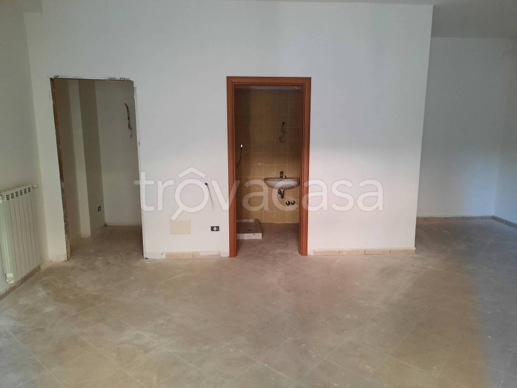appartamento in vendita a Roma in zona Ponte di Nona