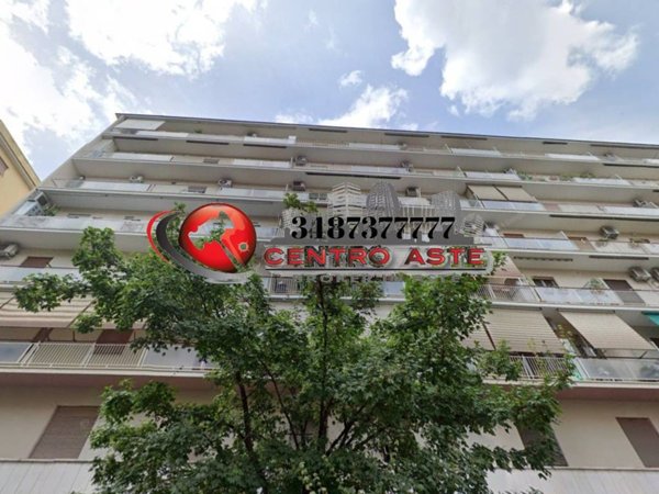 appartamento in vendita a Roma in zona Ostiense