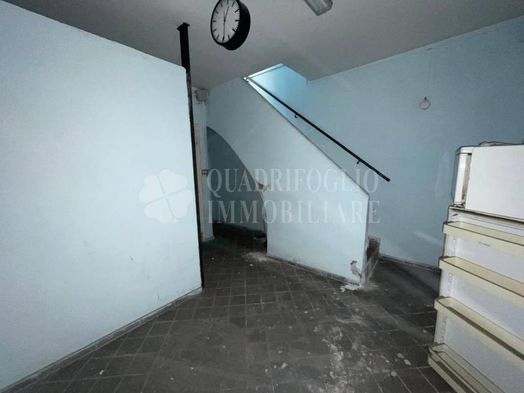 locale commerciale in vendita a Roma in zona Prenestino-Labicano