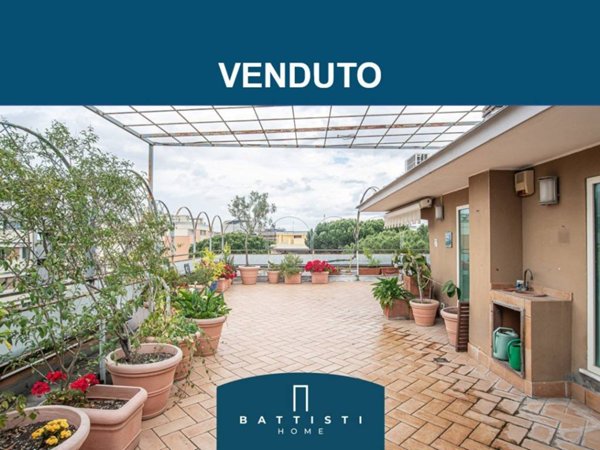 appartamento in vendita a Roma in zona EUR