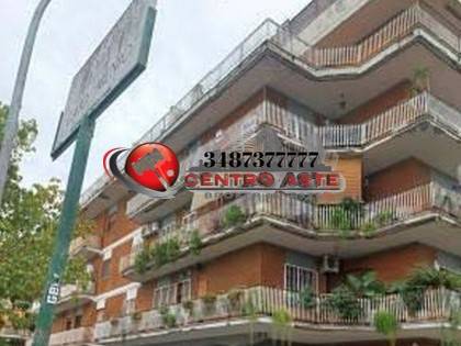 appartamento in vendita a Roma in zona Appio Claudio