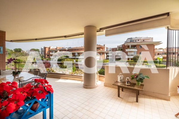 appartamento in vendita a Roma in zona Ardeatino