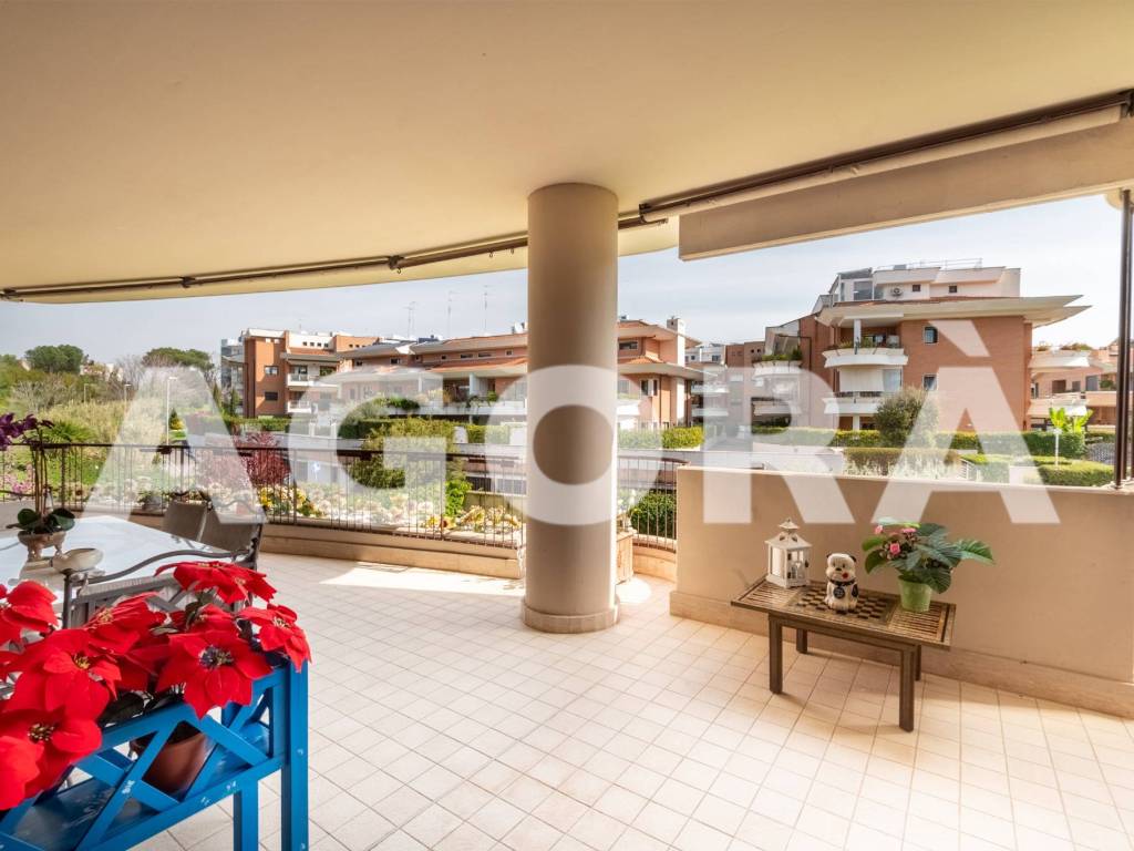 appartamento in vendita a Roma in zona Giuliano Dalmata