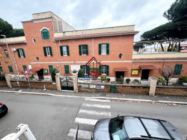 appartamento in vendita a Roma in zona Acilia
