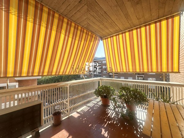 appartamento in vendita a Roma in zona Ostiense