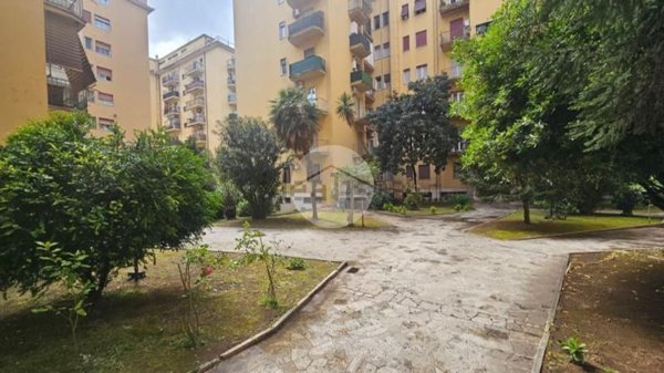 appartamento in vendita a Roma in zona Tuscolano