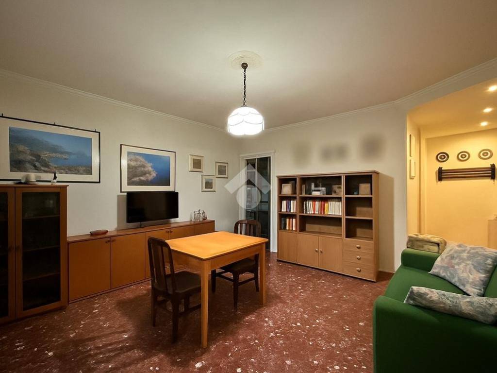 appartamento in vendita a Roma in zona Appio Claudio