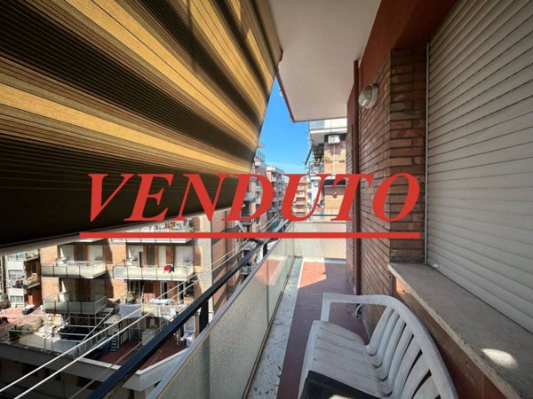 appartamento in vendita a Roma in zona Appio Claudio