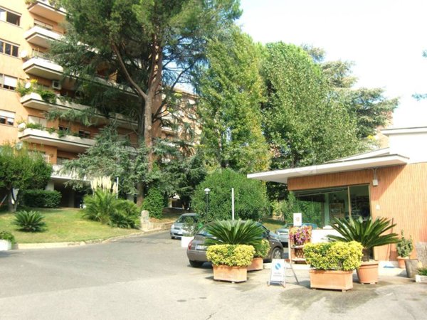 appartamento in vendita a Roma in zona Tor di Quinto