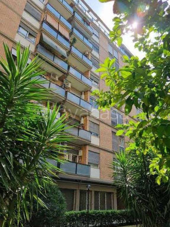 appartamento in vendita a Roma in zona Ostiense