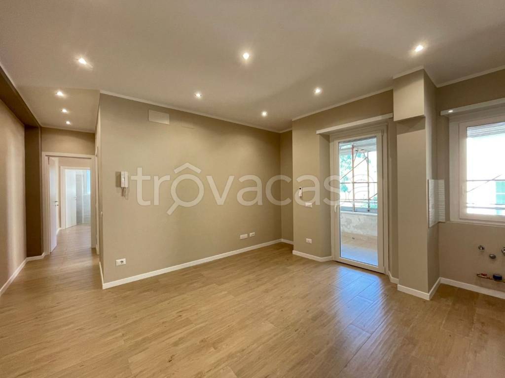 appartamento in vendita a Roma in zona EUR
