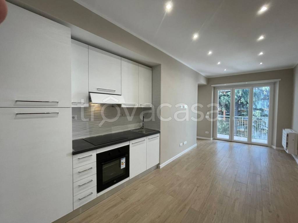 appartamento in vendita a Roma in zona EUR