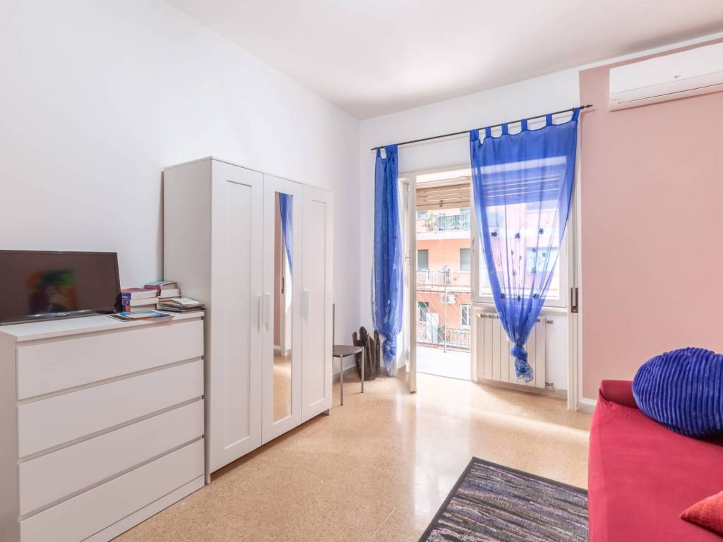 appartamento in vendita a Roma in zona Portuense