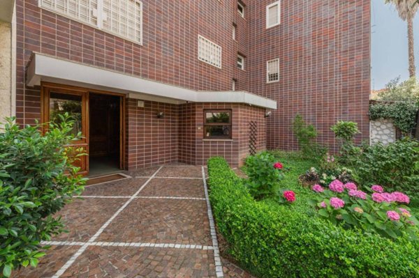 appartamento in vendita a Roma in zona Trieste