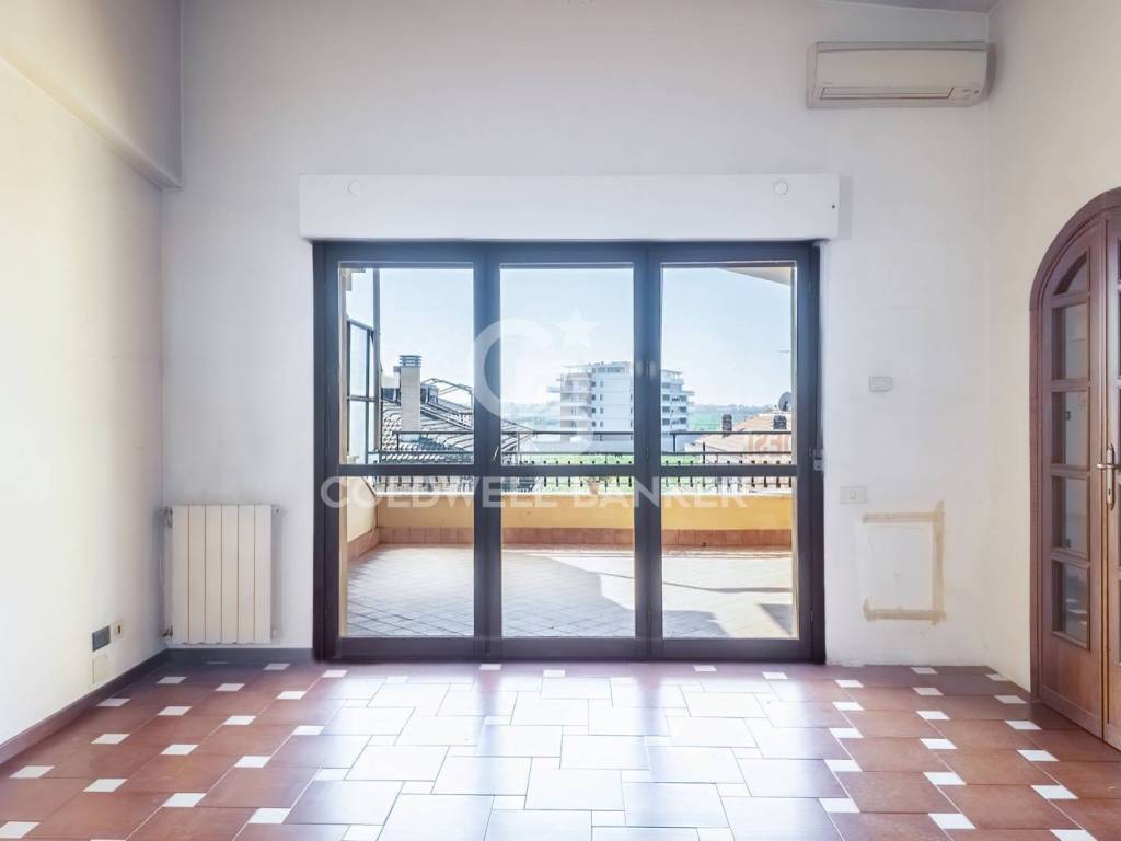 appartamento in vendita a Roma in zona Romanina