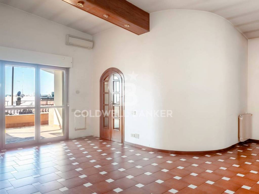 appartamento in vendita a Roma in zona Romanina