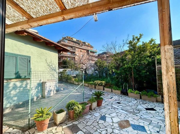 appartamento in vendita a Roma in zona Monte Sacro/Talenti