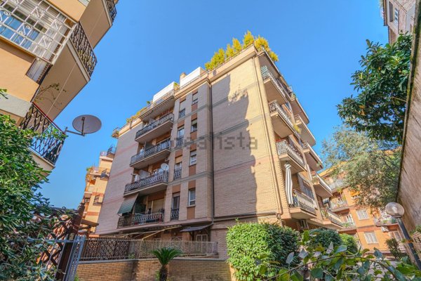 appartamento in vendita a Roma in zona Gianicolense