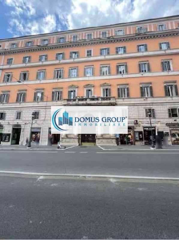 appartamento in vendita a Roma in zona Rione Monti/Campitelli
