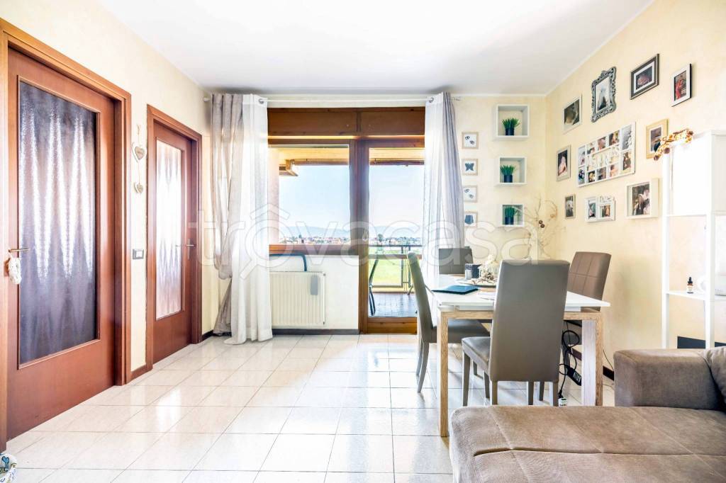 appartamento in vendita a Roma in zona Ponte di Nona